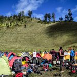 Kegiatan Mendaki Gunung Yang Sedang Viral