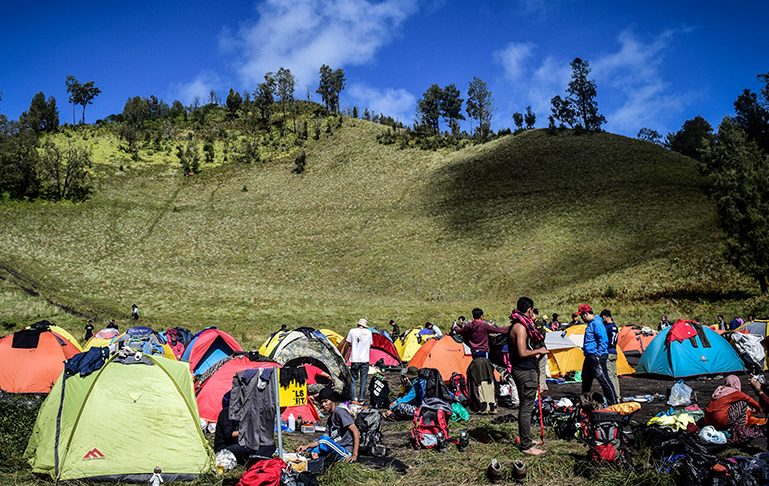 Kegiatan Mendaki Gunung Yang Sedang Viral