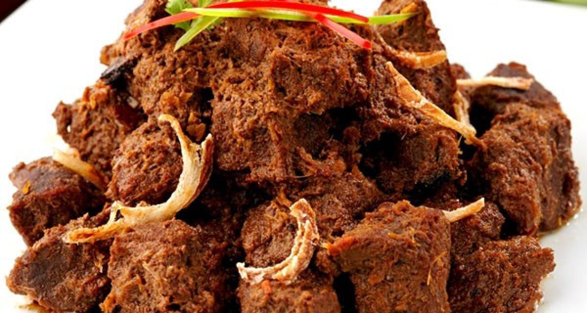 Rendang Minangkabau Identitas Kuliner Masyarakat Minang