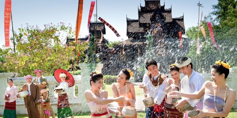 Hari Besar Songkran Perayaan Budaya Di Negara Thailand