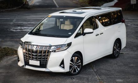 Kendaraan Mewah Alphard Mobil Untuk Para Keluarga