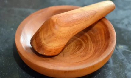 Peralatan Dapur Cobek Yang Menjadi Penggilingan Manual