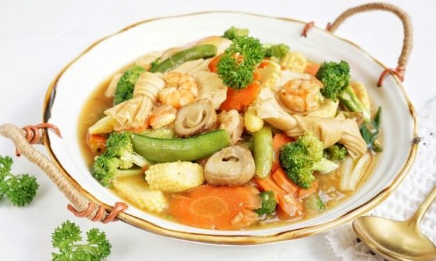 Hidangan Tionghoa Campuran Sayuran Dalam Satu Masakan