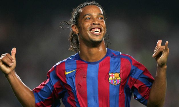 Pesepakbola Terkenal Ronaldinho Dengan Skill Permainannya