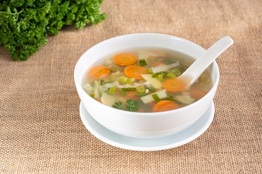 Hidangan Berkuah Sayur Sop Dengan Daging