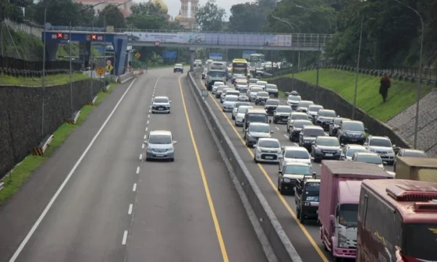 Pergerakan Kendaraan Pada Jalanan Sesuai Lalu Lintas