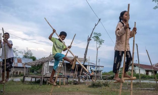 Keragaman Tradisional Permainan Egrang Di Indonesia