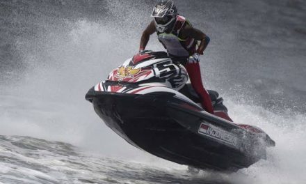 Kendaraan Cepat Air Jetski Juga Sebagai Olahraga