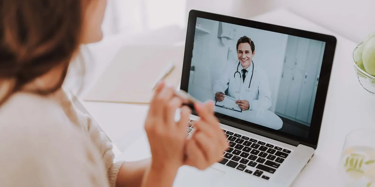 Layanan Kesehatan Online Kepada Seorang Dokter