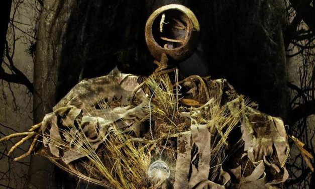 Sebuah Permainan Berhantu Dengan Boneka Jelangkung
