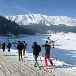 Suatu Olahraga Ski Di Permukaan Salju
