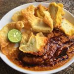 Jajanan Kuliner Indonesia Sebuah Makanan Batagor