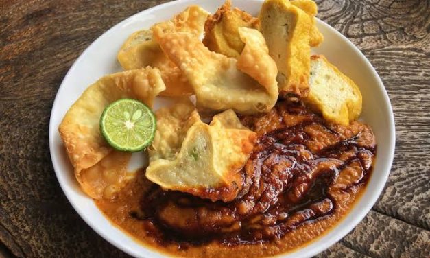 Jajanan Kuliner Indonesia Sebuah Makanan Batagor