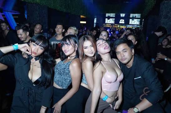 Kegiatan Malam Dugem Dan Mabuk